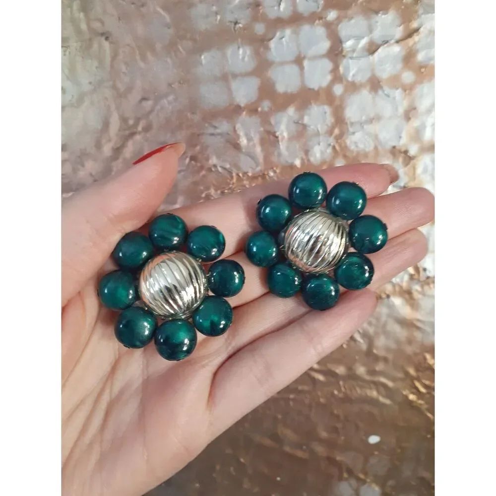 Vintage Handmade Gold & Green Beaded Flower Clip-On Earrings - Women Jewelry